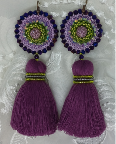 Háčkované dizajnové náušnice "Fialky"